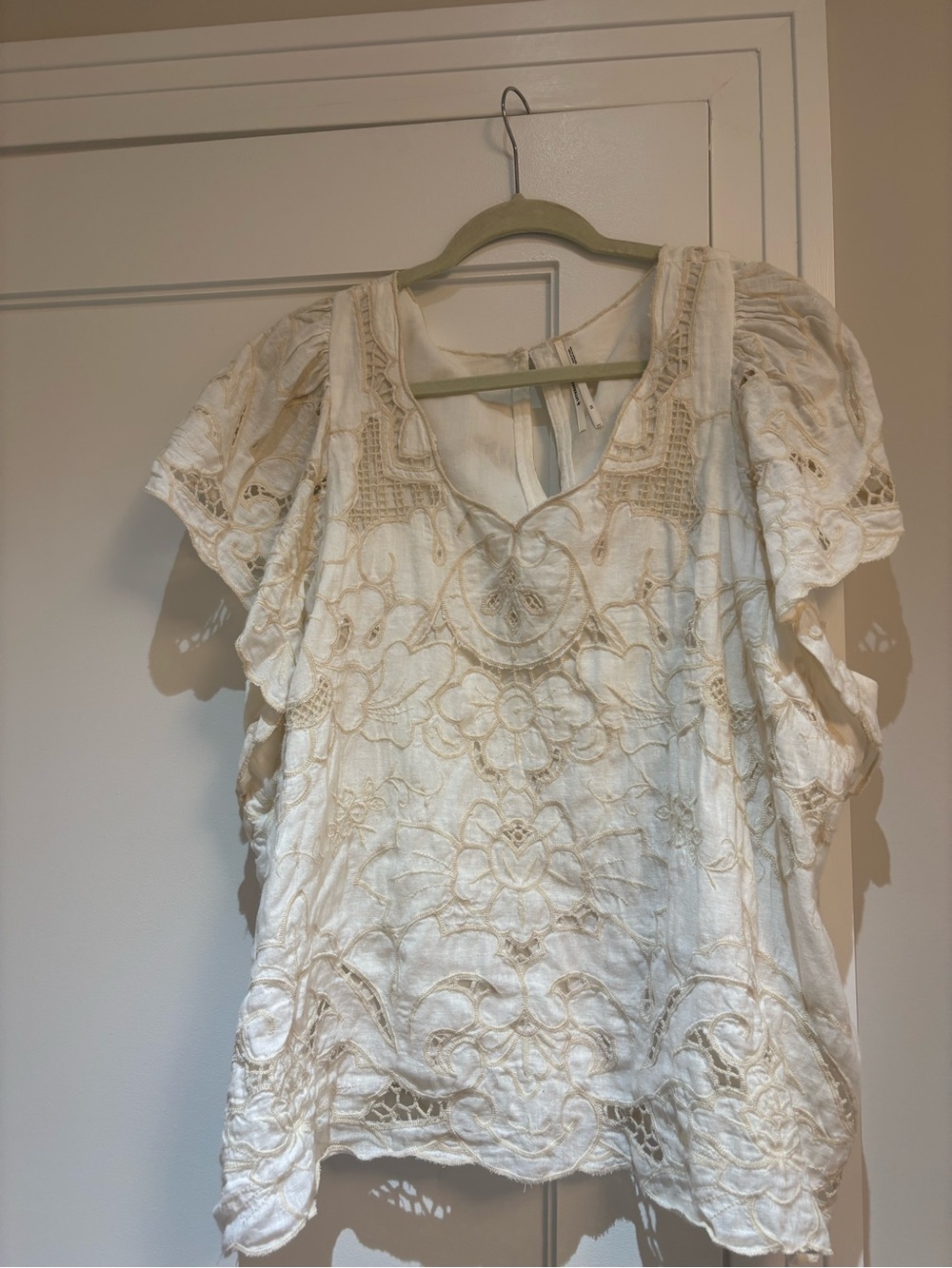 Anthropologie Cream Embroidered Lace Flutter Sleeve Blouse